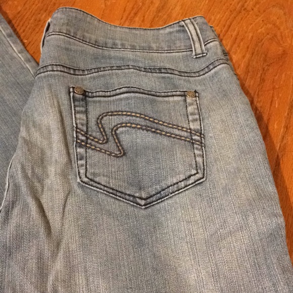 EUC Stretch denim crop pants - Picture 3 of 4